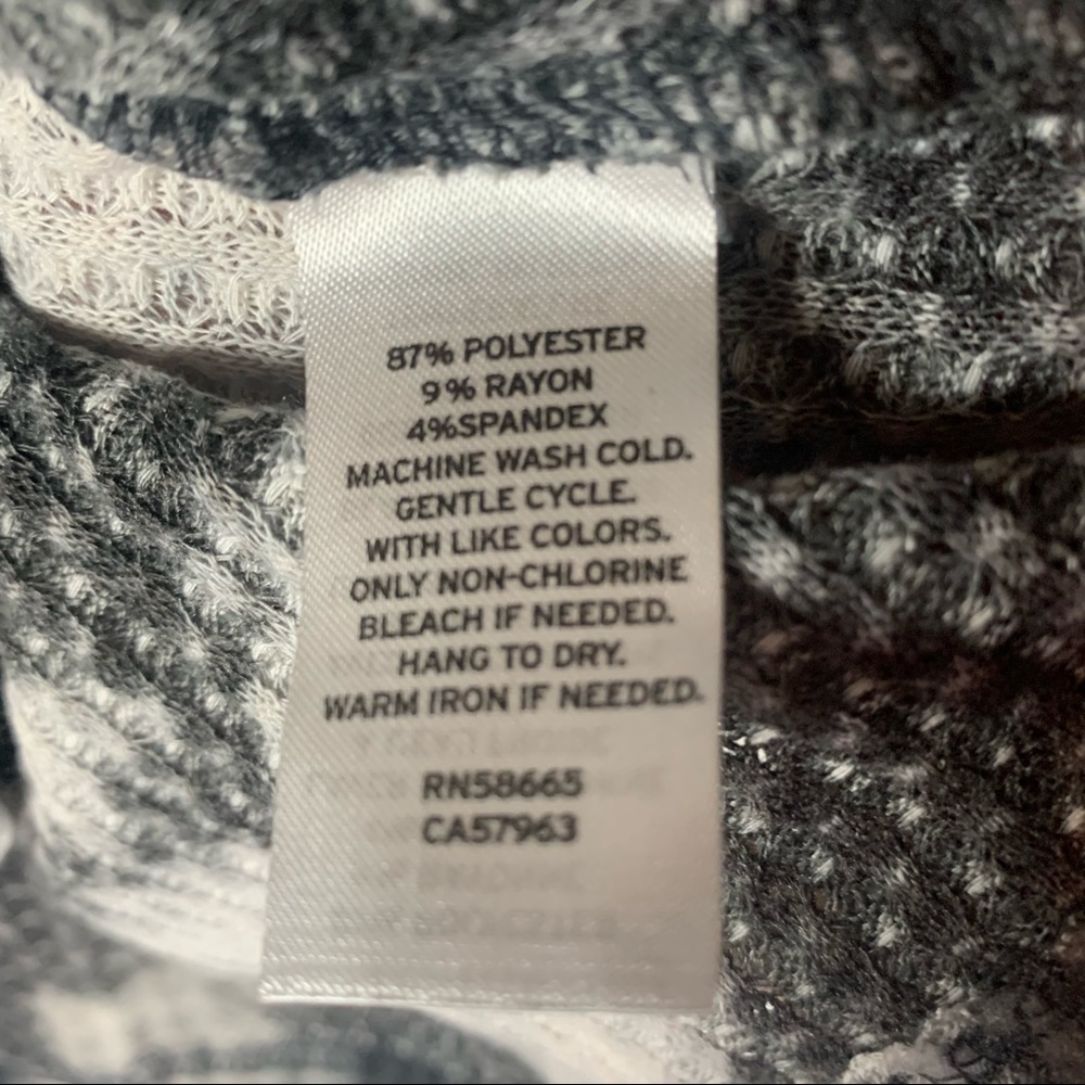 NWT Abound Tie Dye Cowl Neck Waffle Knit Sweater XS 4937 - Picture 3 of 6